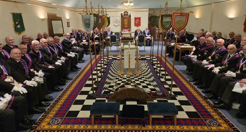 The Masonic Handshake: Grips, Secrets, and the Famous "Lion’s Paw"